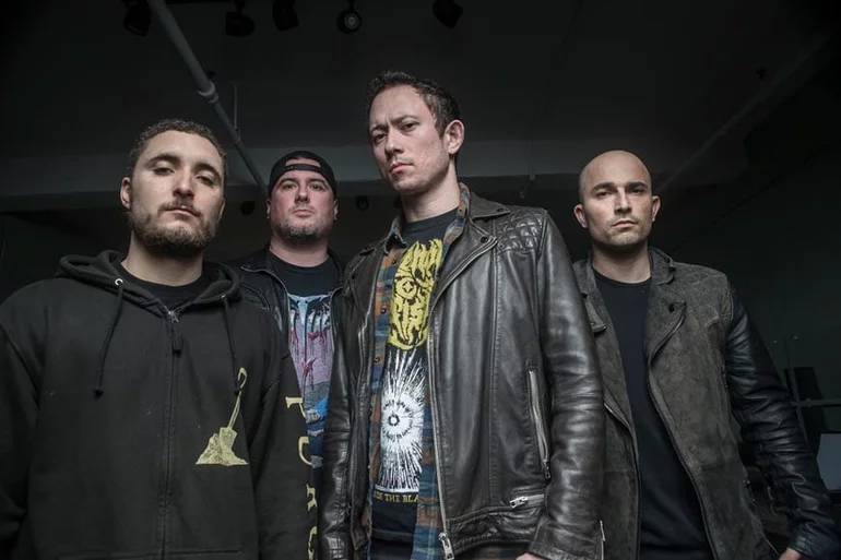 Trivium: Dead Inside Of Me. Лид 11-го альбома, даты пластинки нет