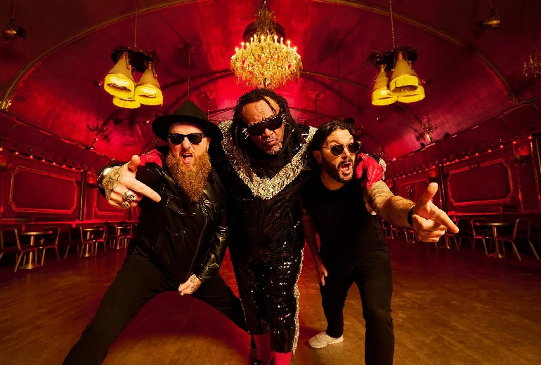 Skindred выпустили клип Big Em Up перед туром You Got This